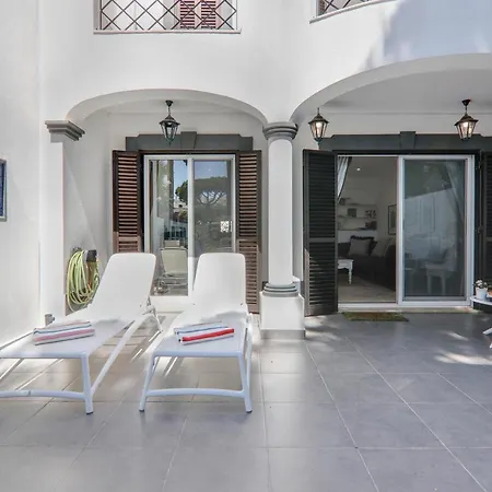 Villa Karon *