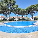 Villa Karon *