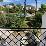Villa Karon *